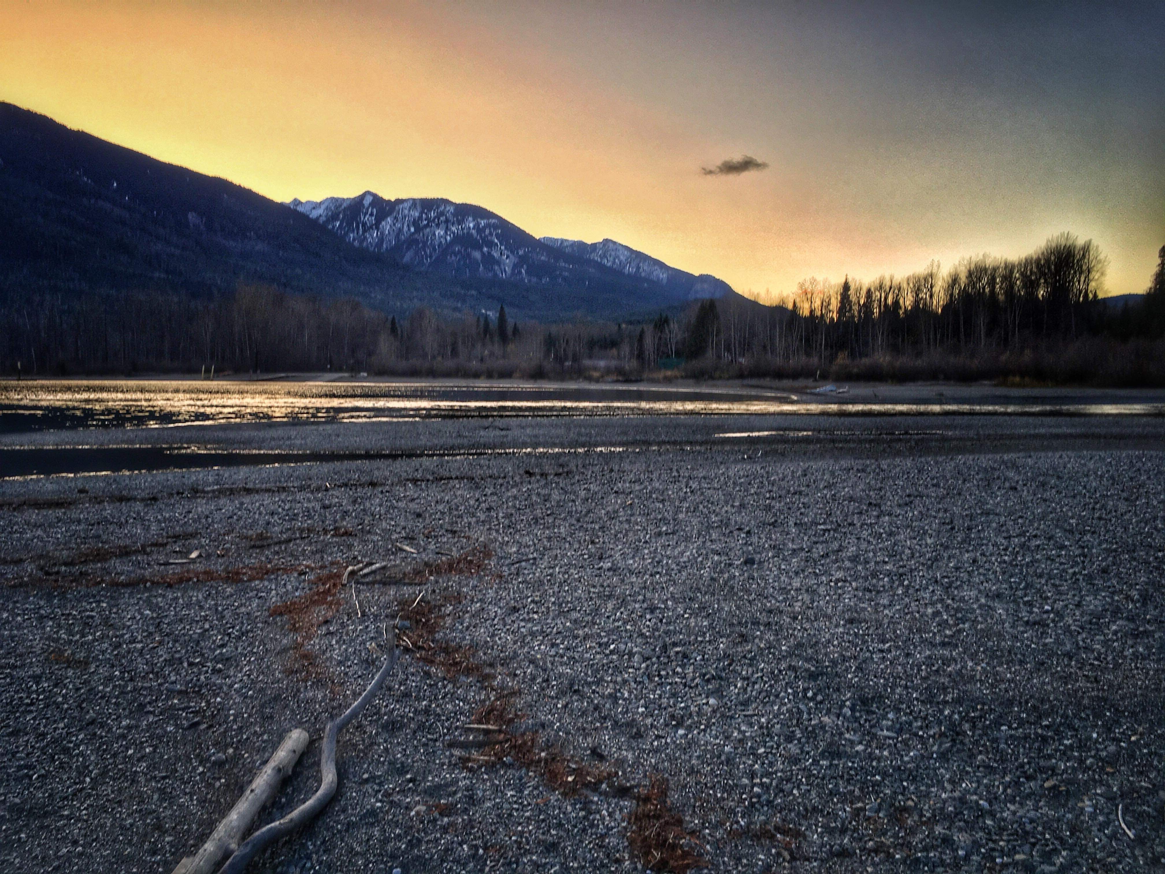 received_1379569078886856